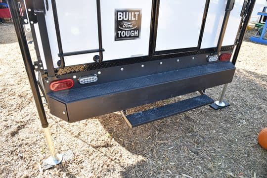 2016-Ford-Elkhart-BIG-EXT-Rear-Bumper