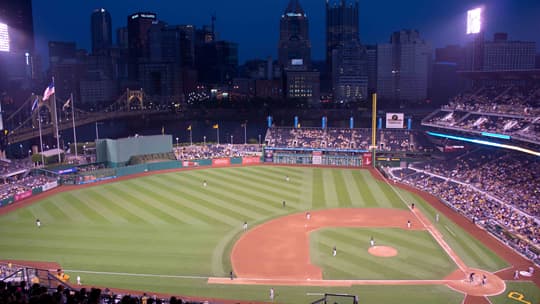 Cross-Country-baseball-Pirates-game