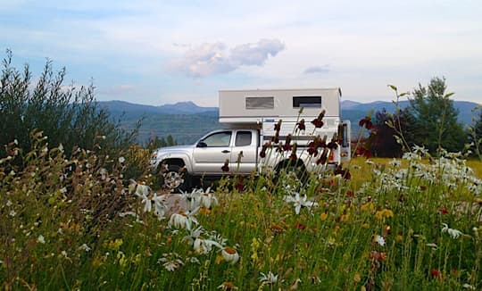 off-road-wedding-gift-flowers