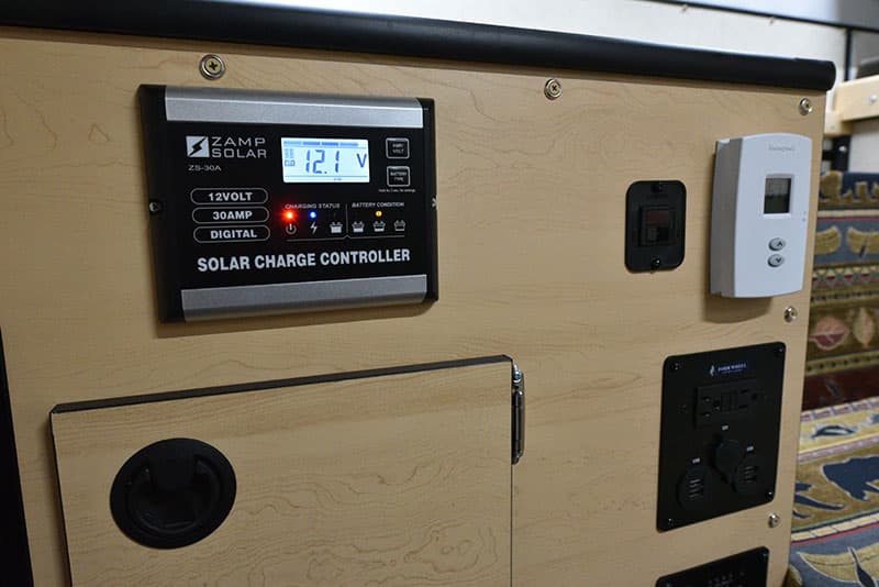 Four Wheel Hawk Kitchen Solar Controller