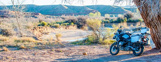 extreme-boondocking-cycle-Coyote-Buttes-in-Vermillion-National-Monument