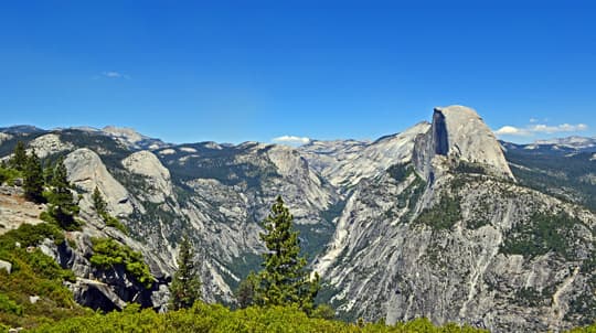 pop-up-camper-family-Yosemite