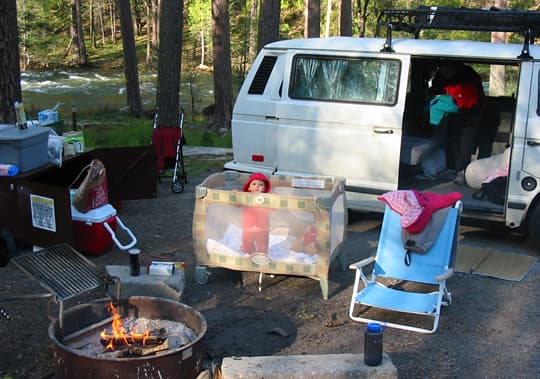 pop-up-camper-family-vanagan