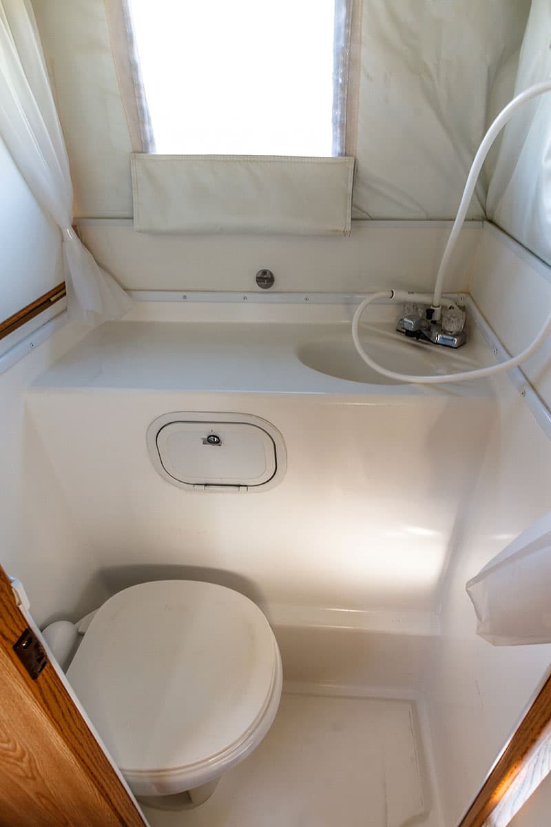 Hallmark Camper with cassette toilet and shower