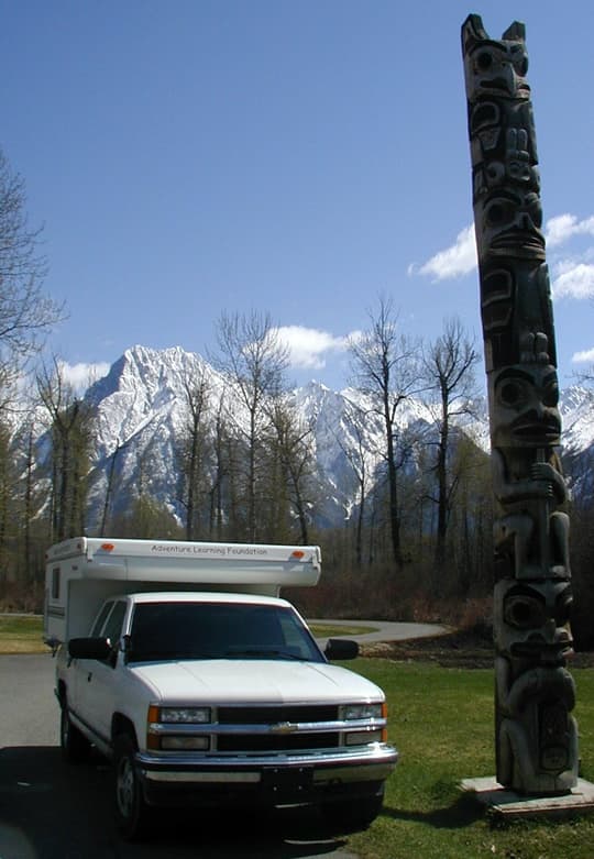 Harvest-Hosts-Totem-with-ALF1