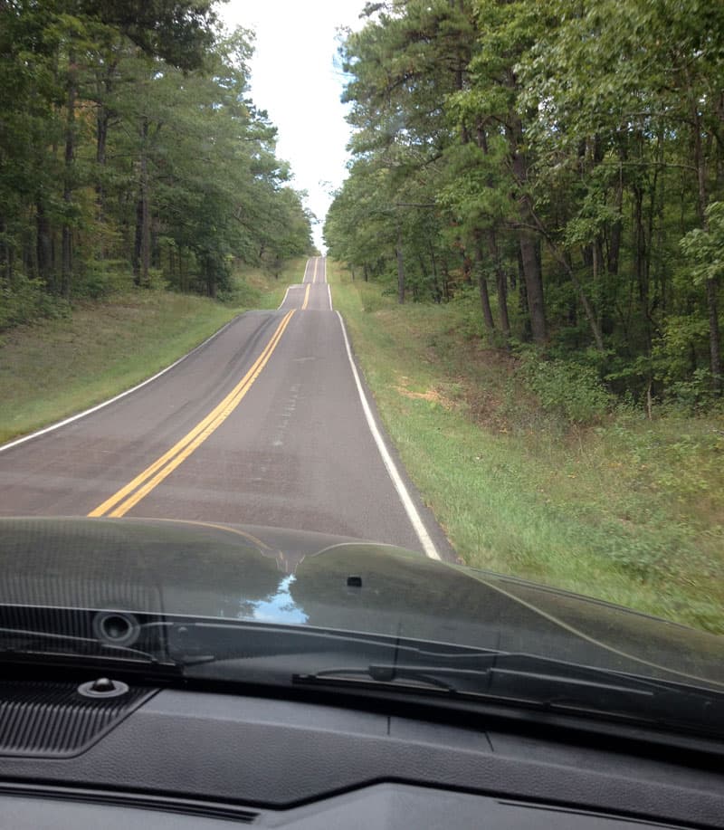 Hilly-2-lane-road-in-Arkansas-Mark-Twain-Forest-Manis