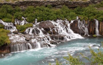 Iceland-scenery-waterfall-Hraunfossar