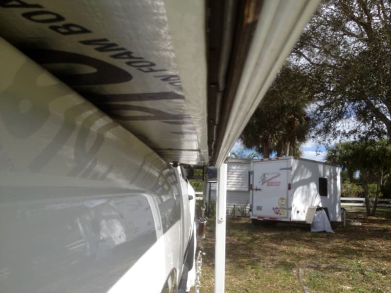 Insulation under wings of camper