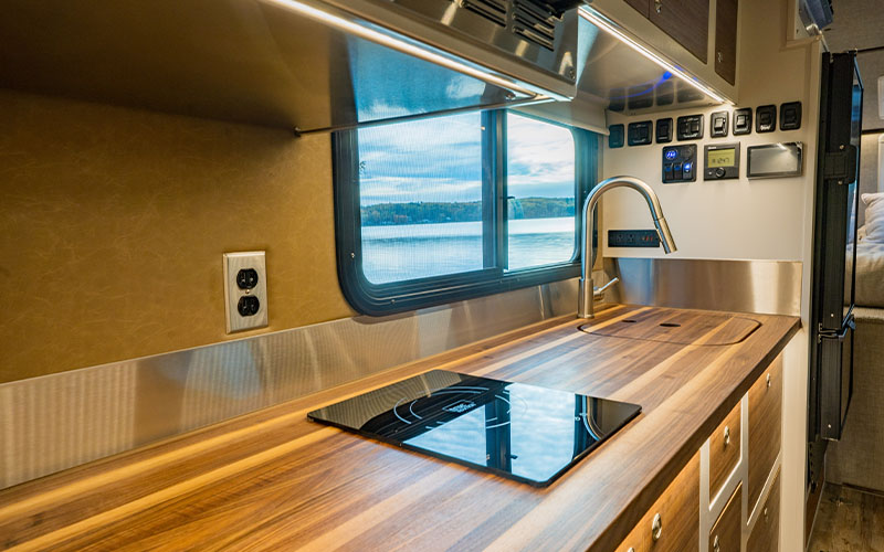 Kingstar KRUZR 12 Series Kitchen