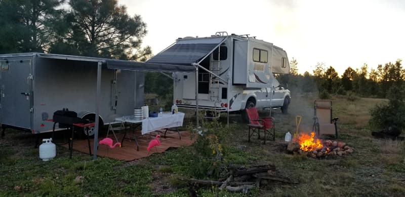 essay Sluimeren kousen How Truck Campers Set Up Camp - Campsite Set-Ups Revealed