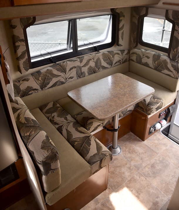 Lance 850 Review Long Bed, Wet Bath Camper