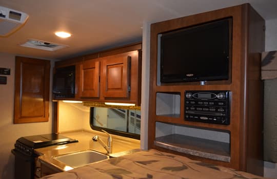 Lance-1052-double-slide-galley-tv