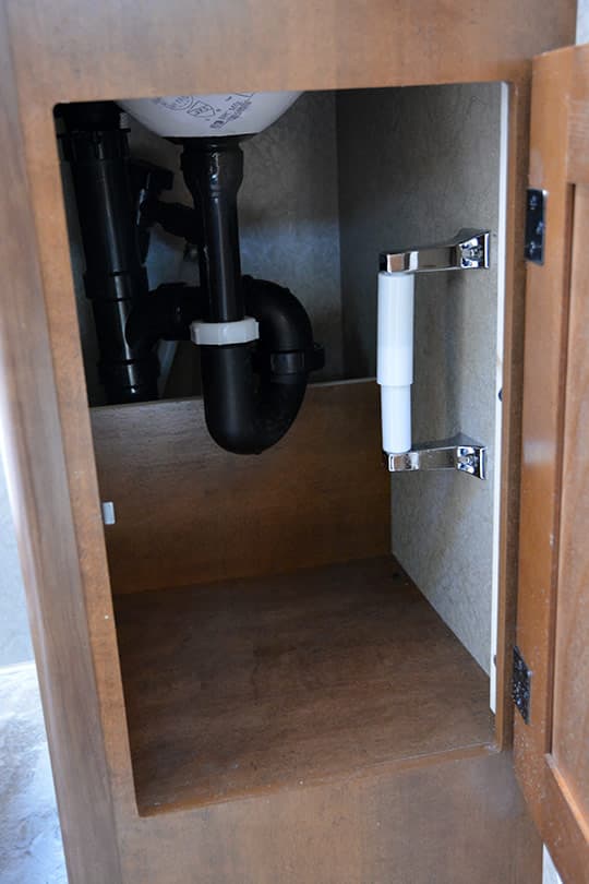 Lance1052-INT-BIG-BathroomTPArea