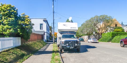 Stealth-Camping-neighborhood-street-2