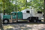 Peterbilt-camper-2