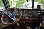 Peterbilt-camper-truck-inside-2