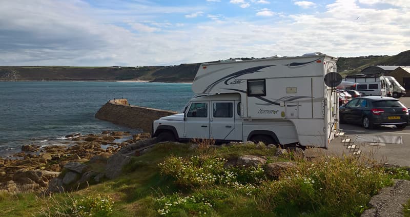 Landrover and Northstar 700DL truck camper