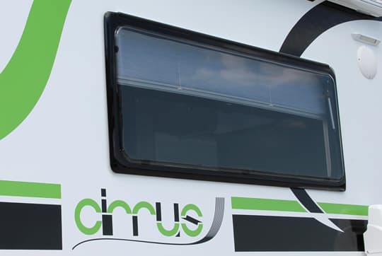 Cirrus-800-window-side