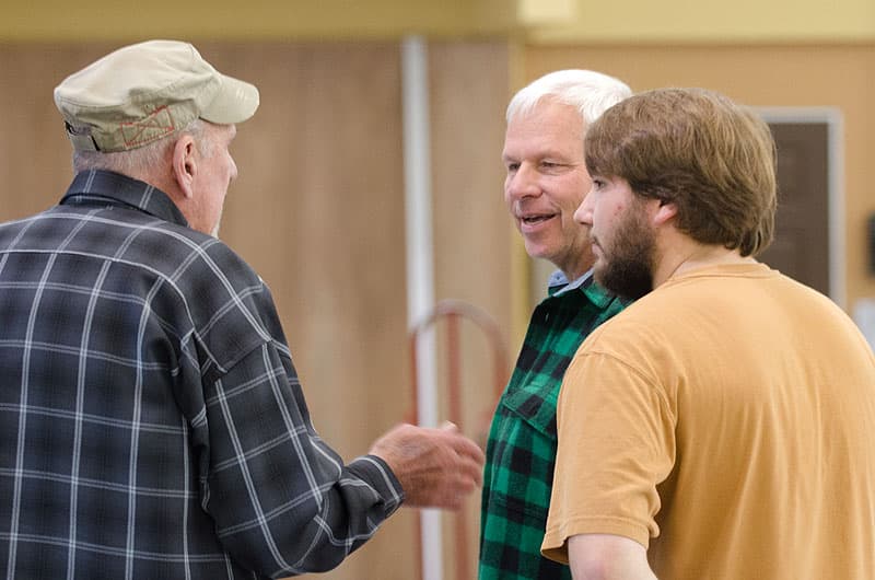 Mike Parker talking with John Macpherson