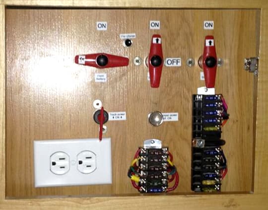 Monthly-Mod-Sept-2015-Siminoff-Battery8