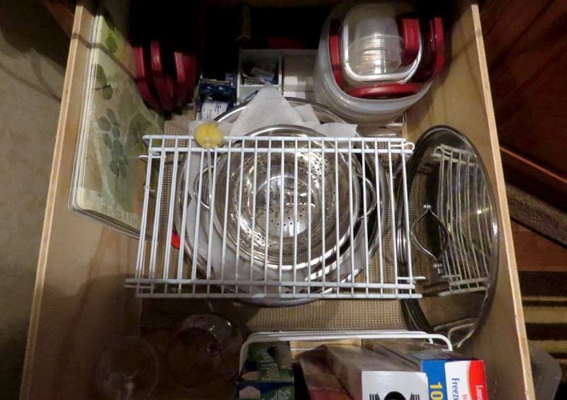 Nesting bowls and shelves