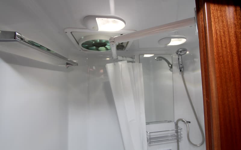 Northern Lite 10-2 EX Dry Bath ceiling