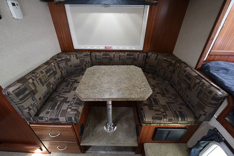 Northern Lite 8-11 EX dinette