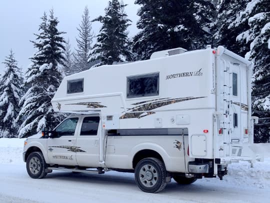 Northern-Lite-Factory-completed-camper