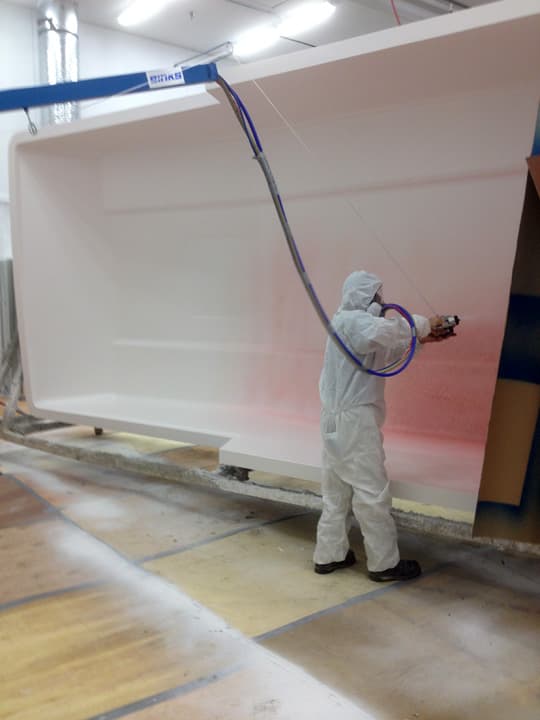 Northern-Lite-Factory-spray-fiberglass