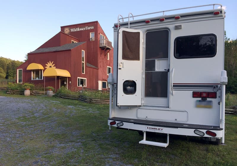 Torklift bumper to enter camper