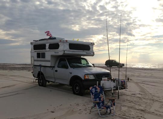 Palomino-pop-up-beach-camper-2