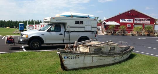 Palomino-pop-up-beach-camper-oyster-shop