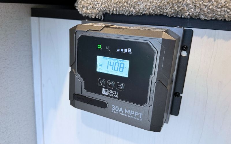 Palomino HS 600 30A MPPT