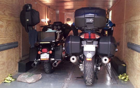 corvette-harley-closed-trailer-motorcycles