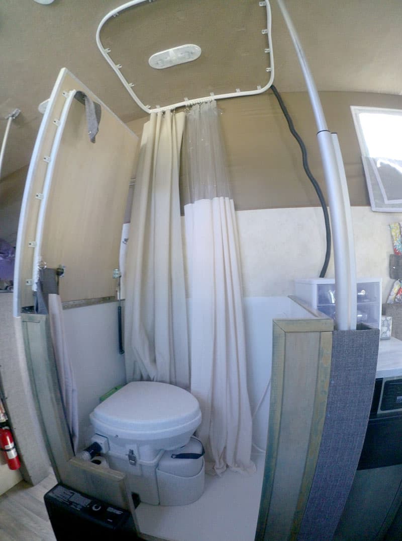 Phoenix Chassis Mount Truck Camper Bathroom