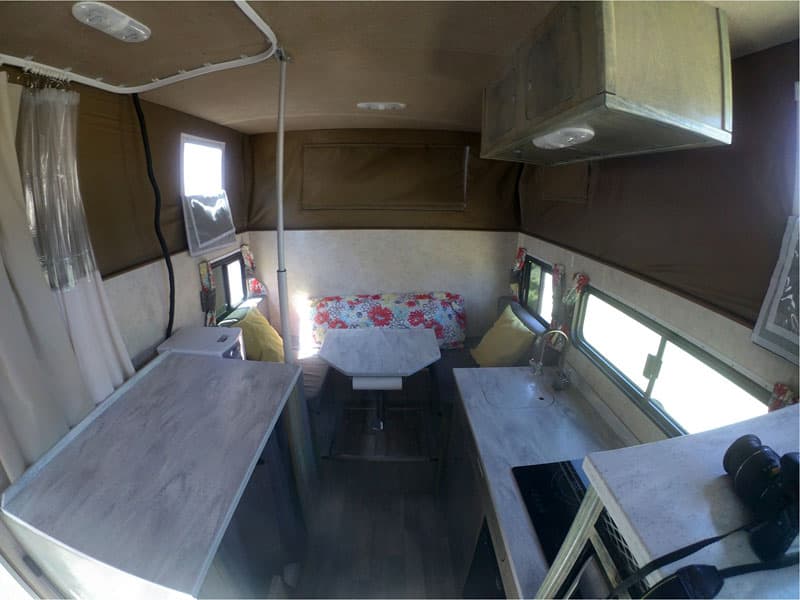 Phoenix Chassis Mount Truck Camper Dinette