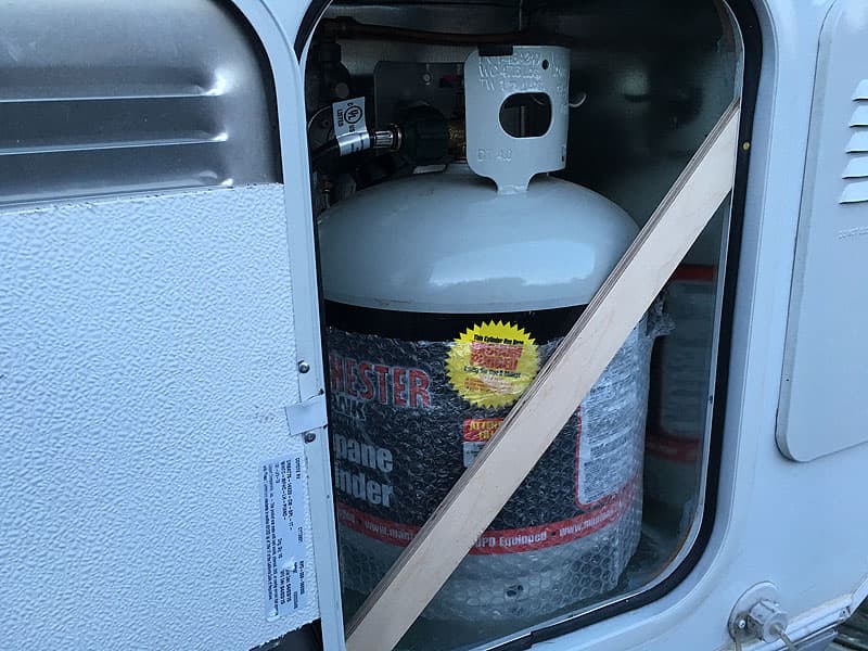 20-pound propane tank in Phoenix flatbed camper