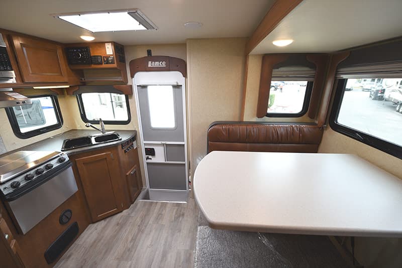 Lance 975 mid-bath camper