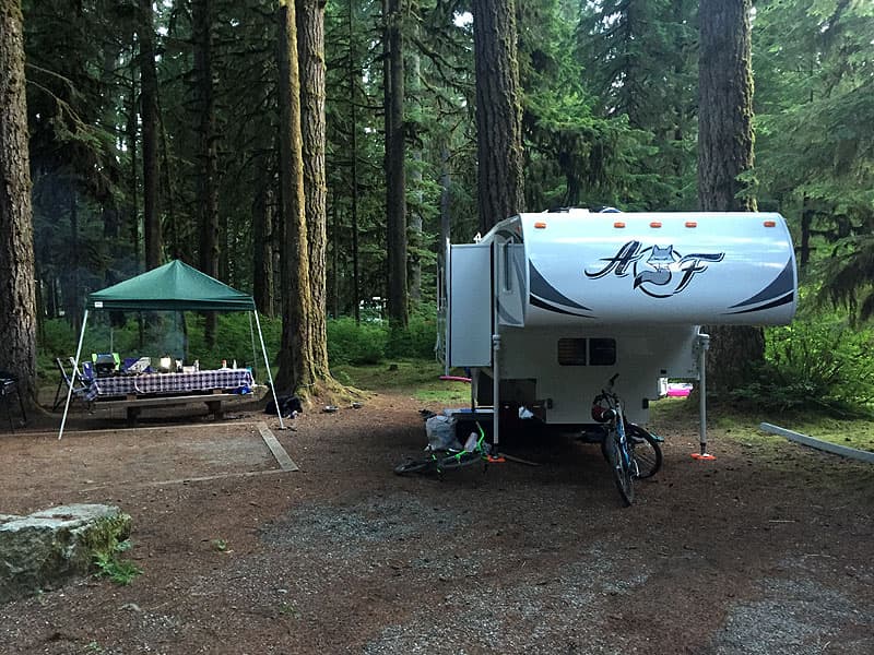 reader-camping-fun-burt-3