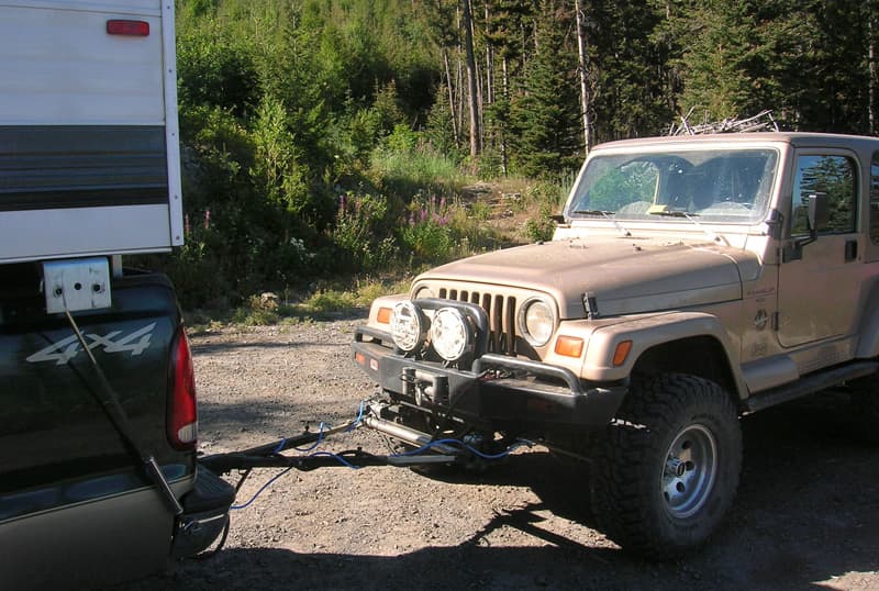 Roadmaster tow bar with Jeep and Alaskan Camper