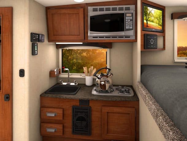 Rule Breaker Lance 650 kitchen