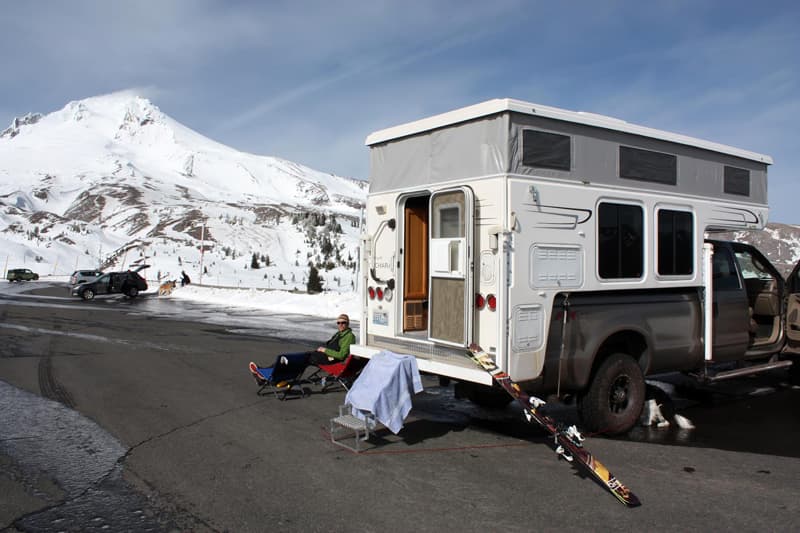 Apres Ski Timberline Oregon