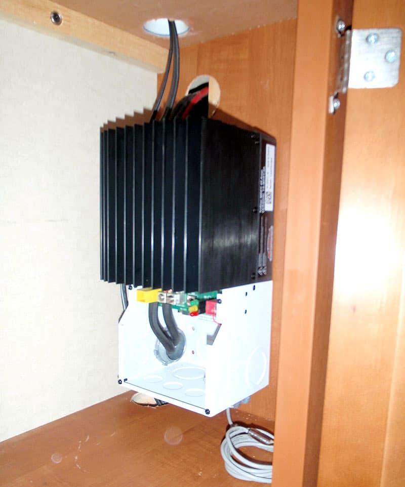 Charge-Controller-in-camper-Cabinet