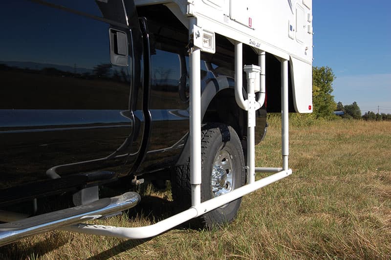 Stable Lift loading truck camper