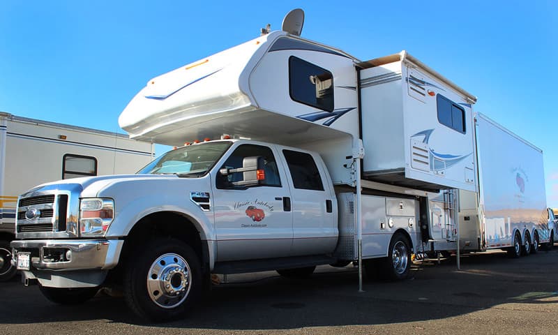 Steve Torp Lance Truck Camper 1172