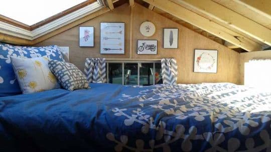 Ford-Flophouse-interior-bed