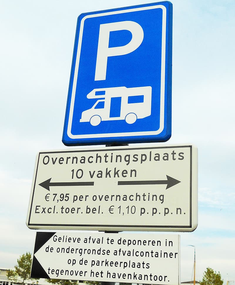 Overnachtingsplaats Euro 7,95 sign