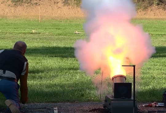 camper-towing-civil-war-cannon