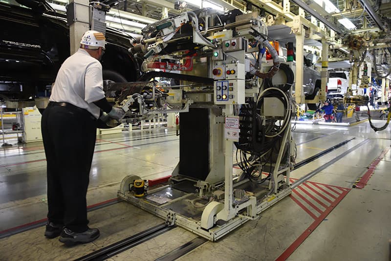 Wheel tightening robot at Toyota