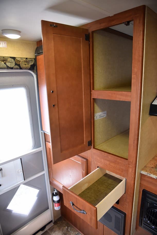 Travel Lite 625 Super Lite Review Short or Long Bed Truck Camper